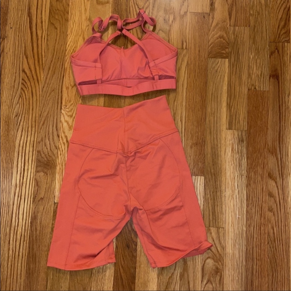 Small - Picture 4 of 7